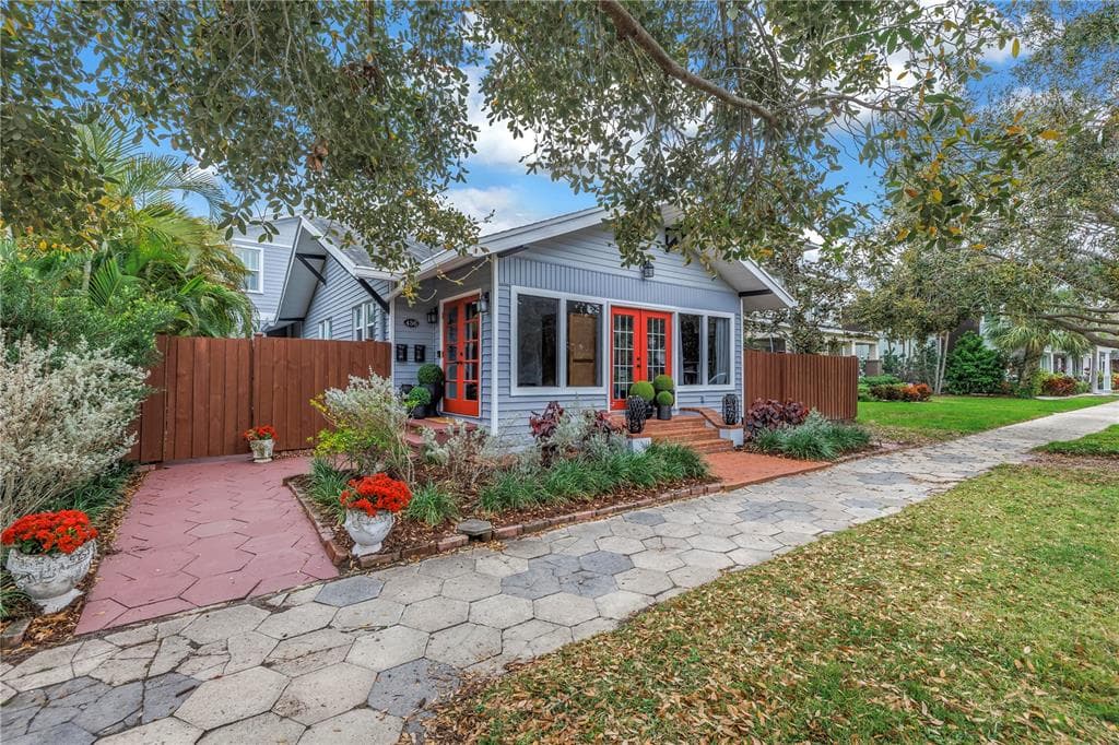 436 12TH AVENUE NE, ST PETERSBURG, FL 33701