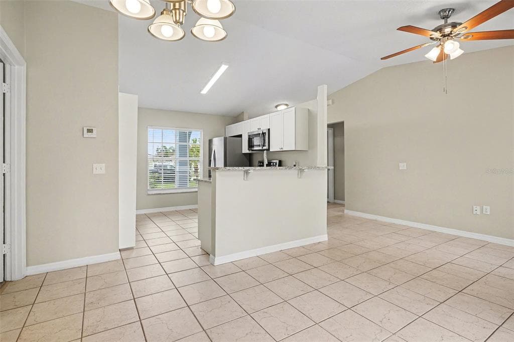 526 N FINCH COURT, KISSIMMEE, FL 34759 — zdjęcie 4