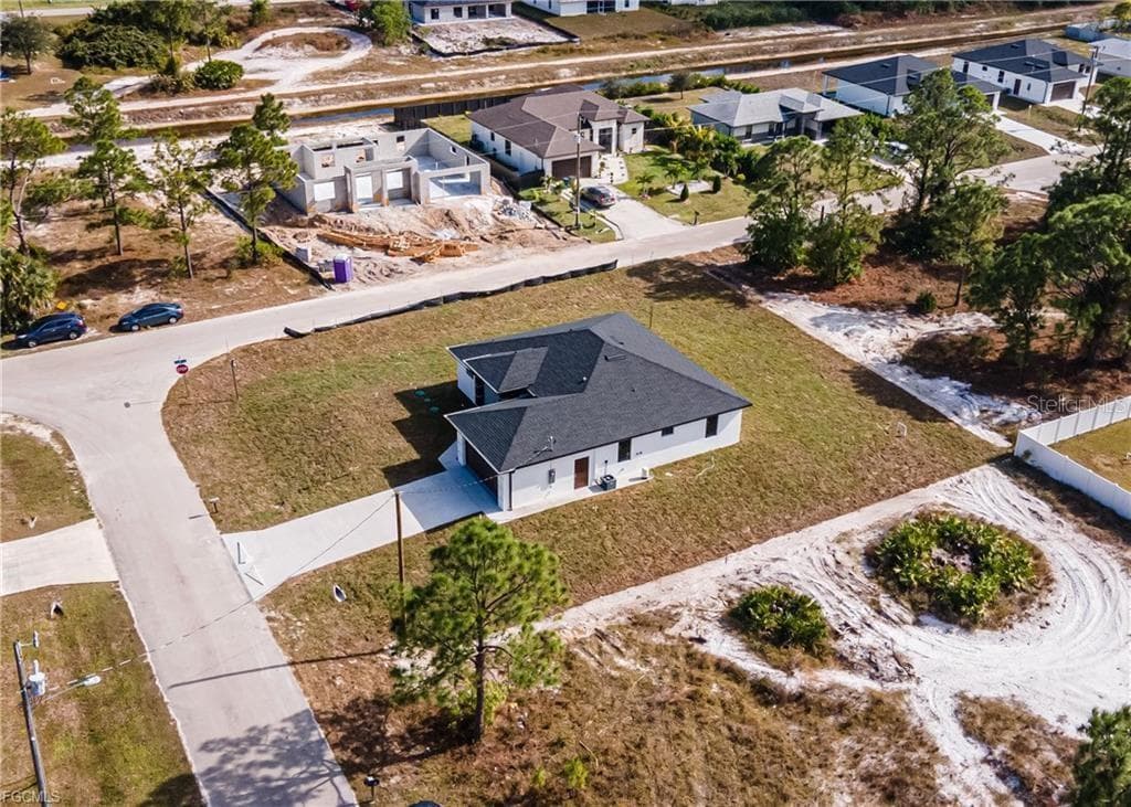 3701 28TH STREET SW, LEHIGH ACRES, FL 33976 — zdjęcie 4