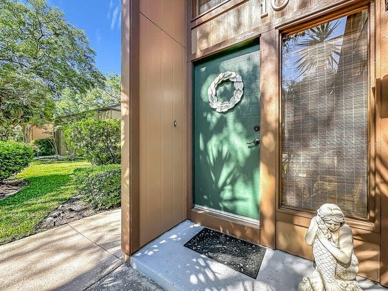 10 OAKMONT COURT # 10, PALM COAST, FL 32137