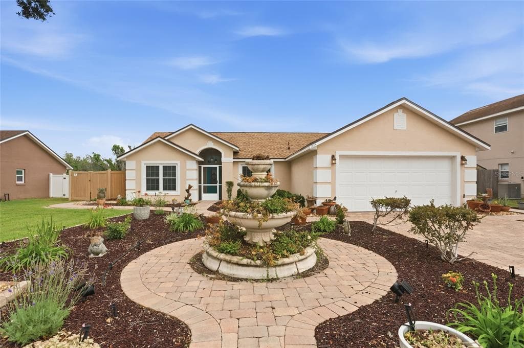 204 GREENWICH STREET, DAVENPORT, FL 33896