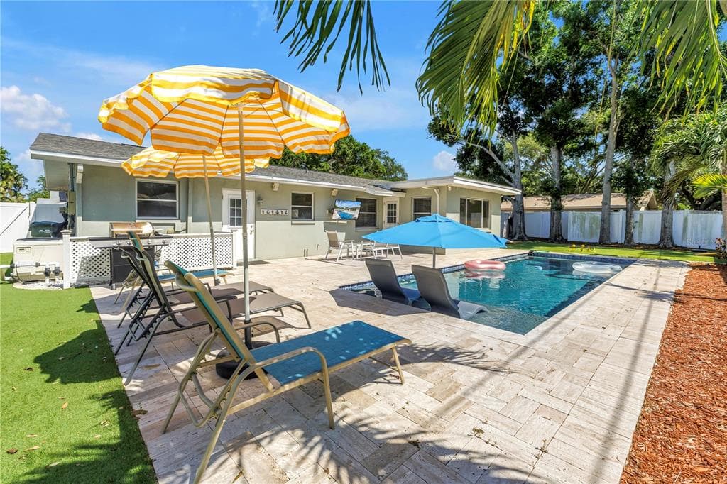 12096 OAK STREET, LARGO, FL 33774 — zdjęcie 5