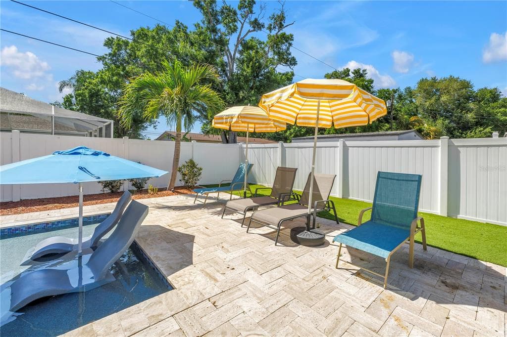 12096 OAK STREET, LARGO, FL 33774 — zdjęcie 4