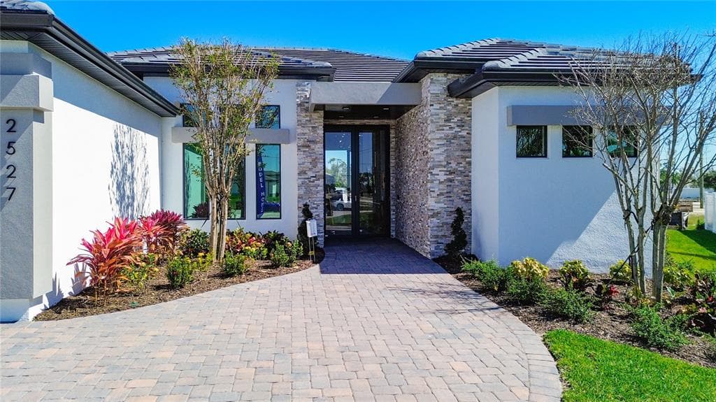 2527 GLEASON PARKWAY, CAPE CORAL, FL 33914 — zdjęcie 4