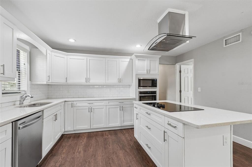 6443 31ST STREET N, ST PETERSBURG, FL 33702 — zdjęcie 5