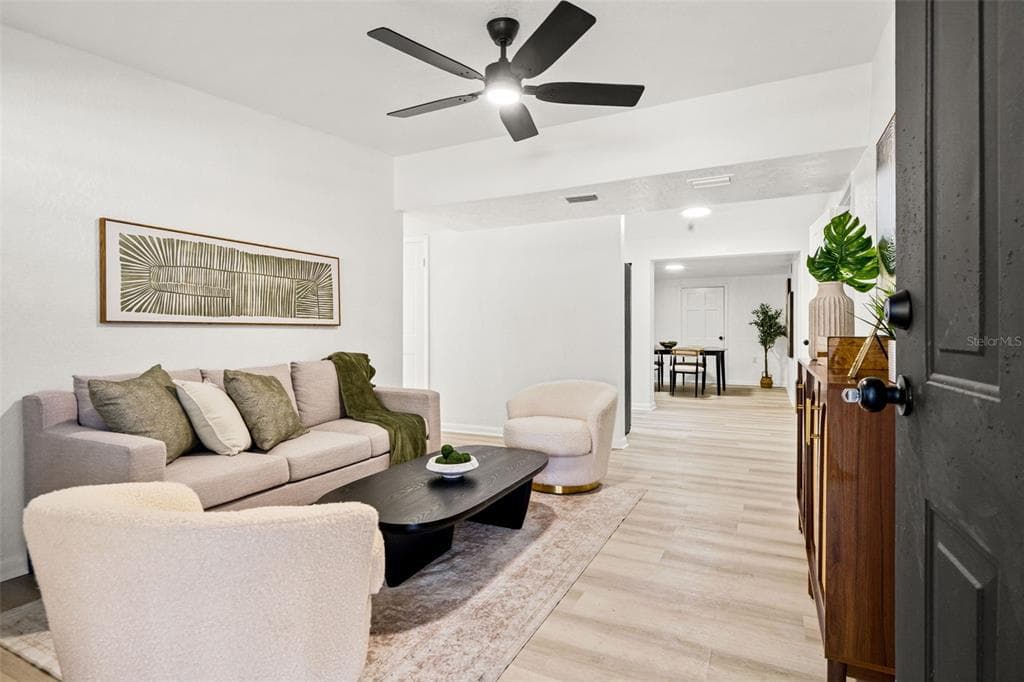 4914 S 82ND STREET, TAMPA, FL 33619 — zdjęcie 4