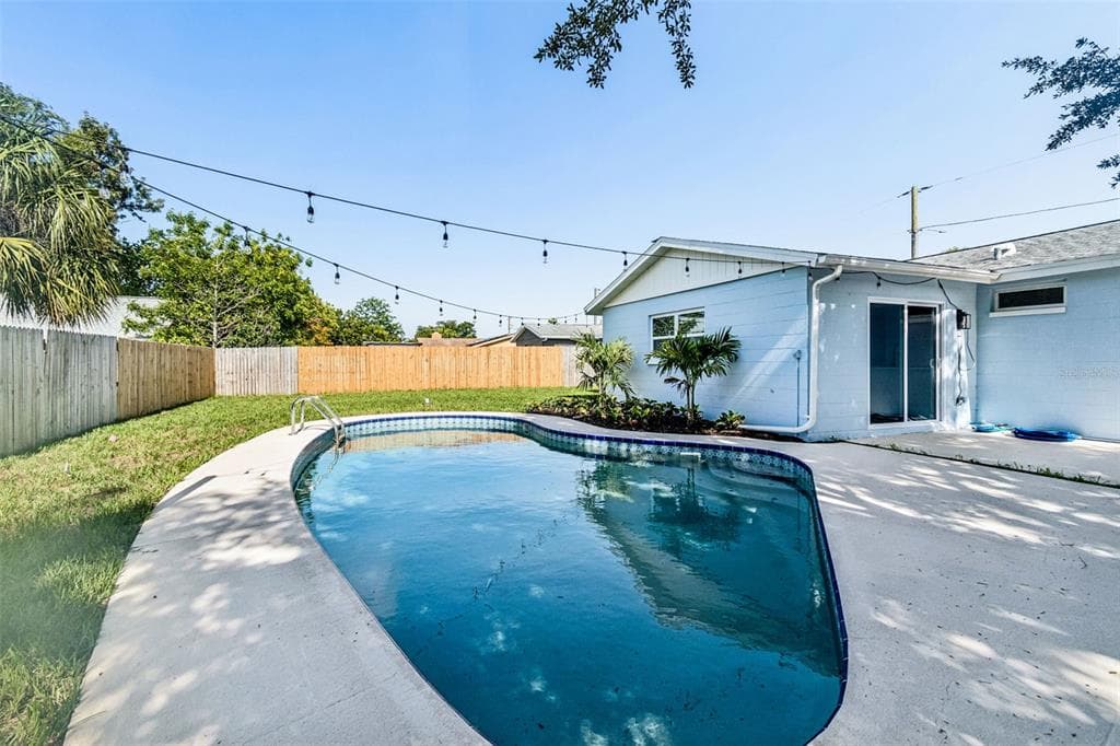 1101 54TH AVENUE S, ST PETERSBURG, FL 33705 — zdjęcie 5