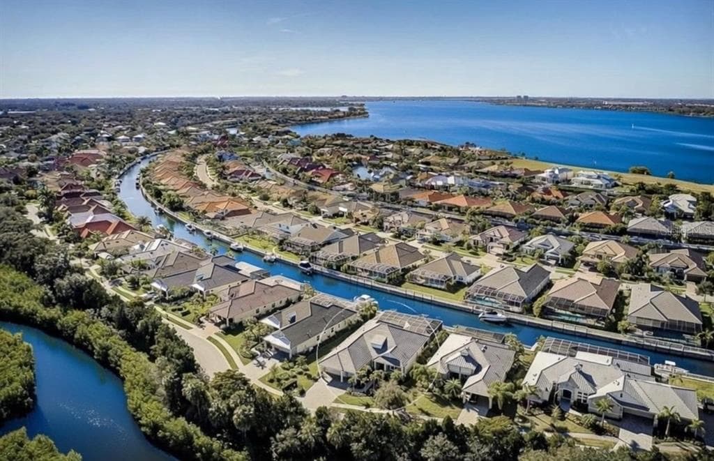 548 REGATTA WAY, BRADENTON, FL 34208