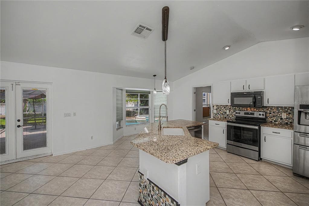 2618 8TH STREET W, LEHIGH ACRES, FL 33971 — zdjęcie 5