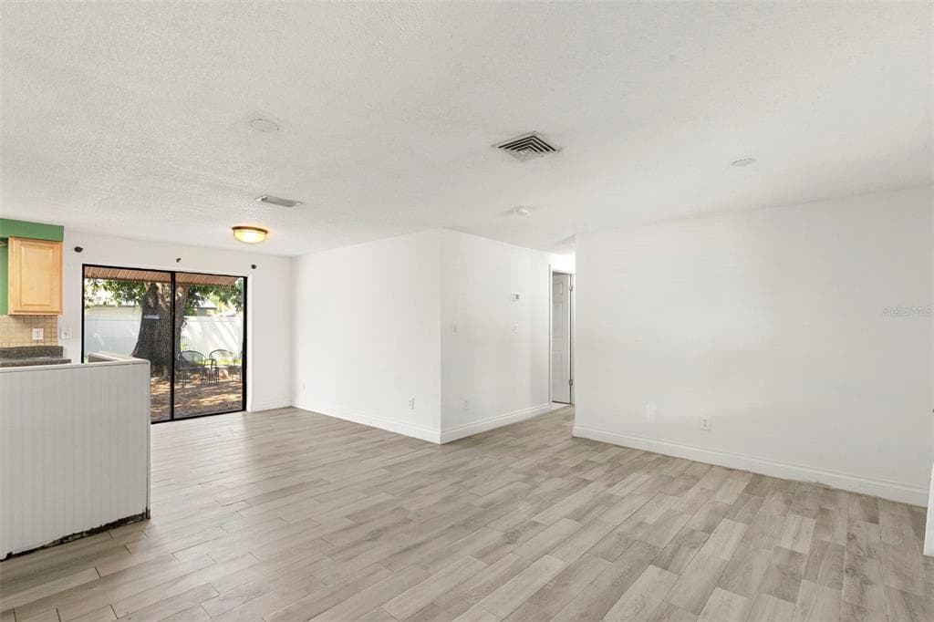5557 146TH TERRACE N, CLEARWATER, FL 33760 — zdjęcie 5