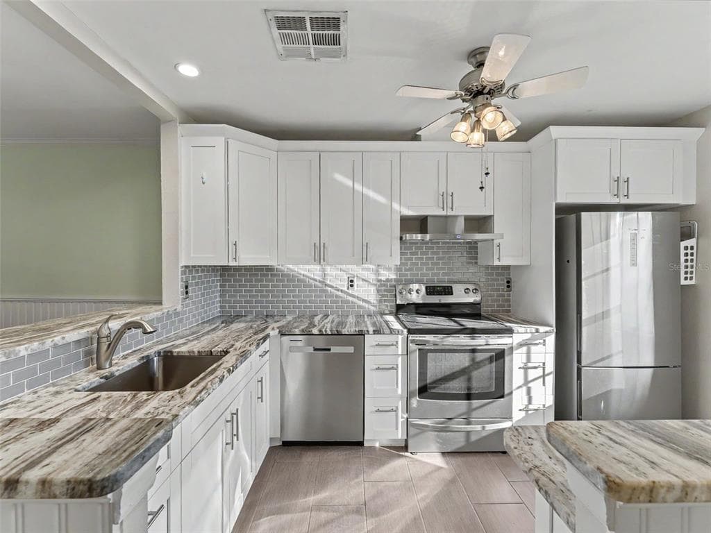 11430 CARRIAGE HILL DRIVE # 4, PORT RICHEY, FL 34668 — zdjęcie 4