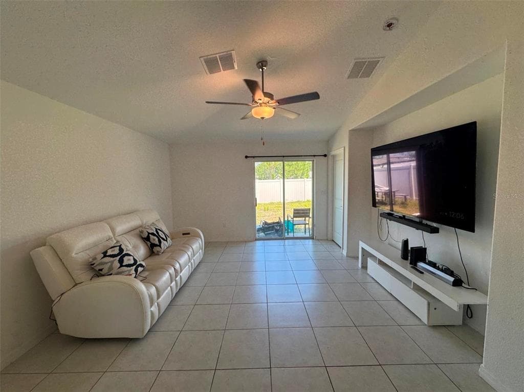 2034 OLD PASTURE LANE, LAKELAND, FL 33801 — zdjęcie 4