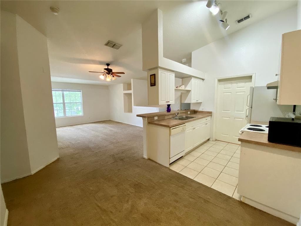 36101 DEER CREEK DRIVE # 202, ZEPHYRHILLS, FL 33541 — zdjęcie 3