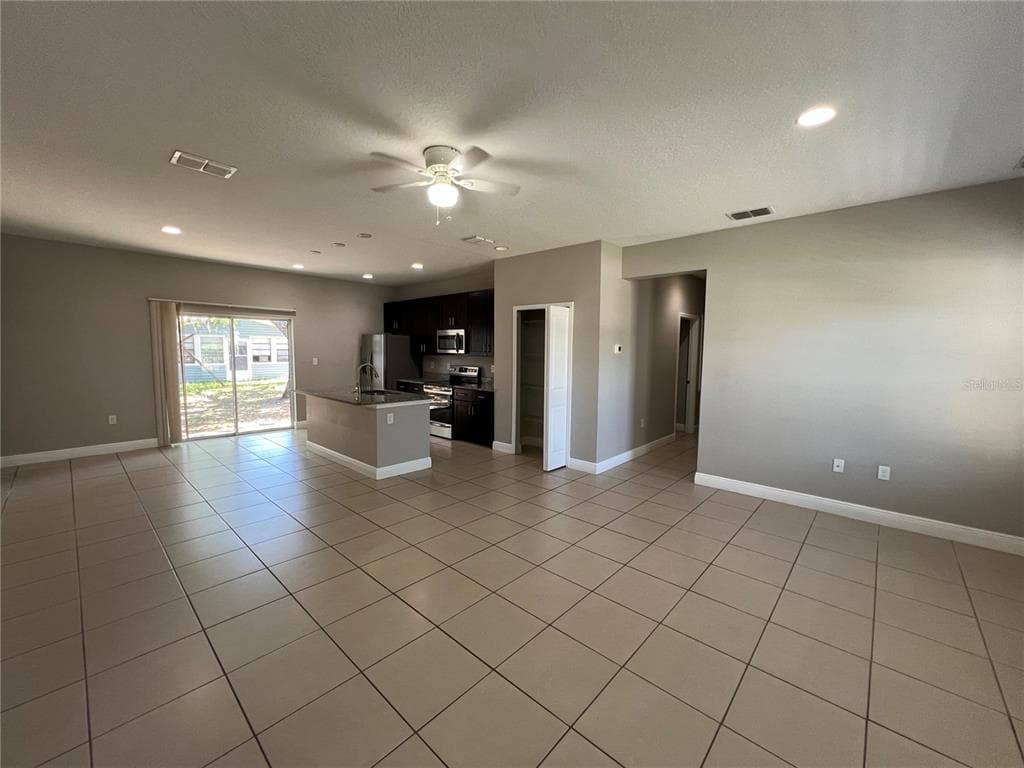 528 FINCH LANE, KISSIMMEE, FL 34759 — zdjęcie 3