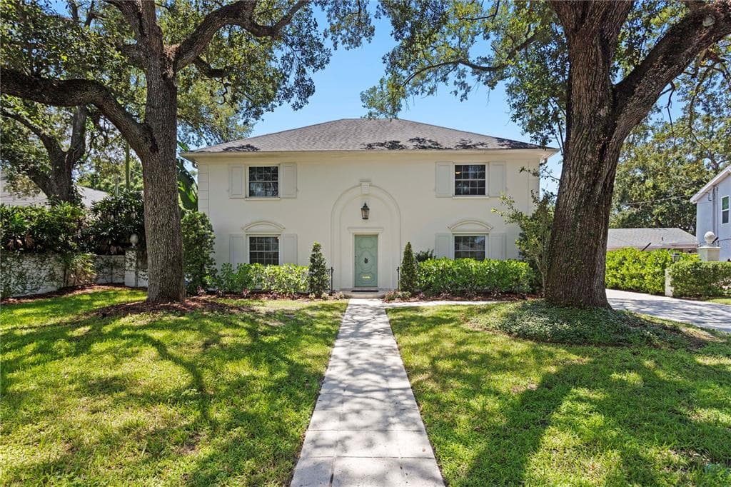 4704 W BROOKWOOD DRIVE, TAMPA, FL 33629