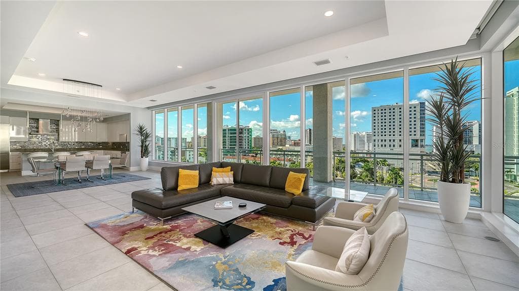 540 N TAMIAMI TRAIL # 804, SARASOTA, FL 34236