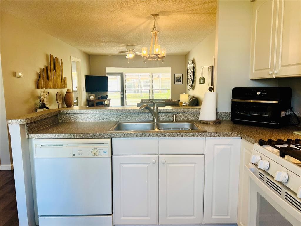 2955 FLINT DRIVE S, CLEARWATER, FL 33759 — zdjęcie 4