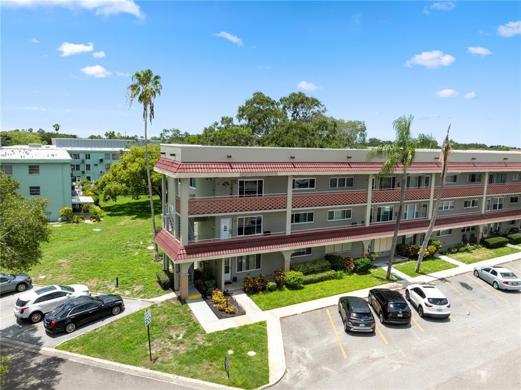 2072 AUSTRALIA WAY W # 42, CLEARWATER, FL 33763