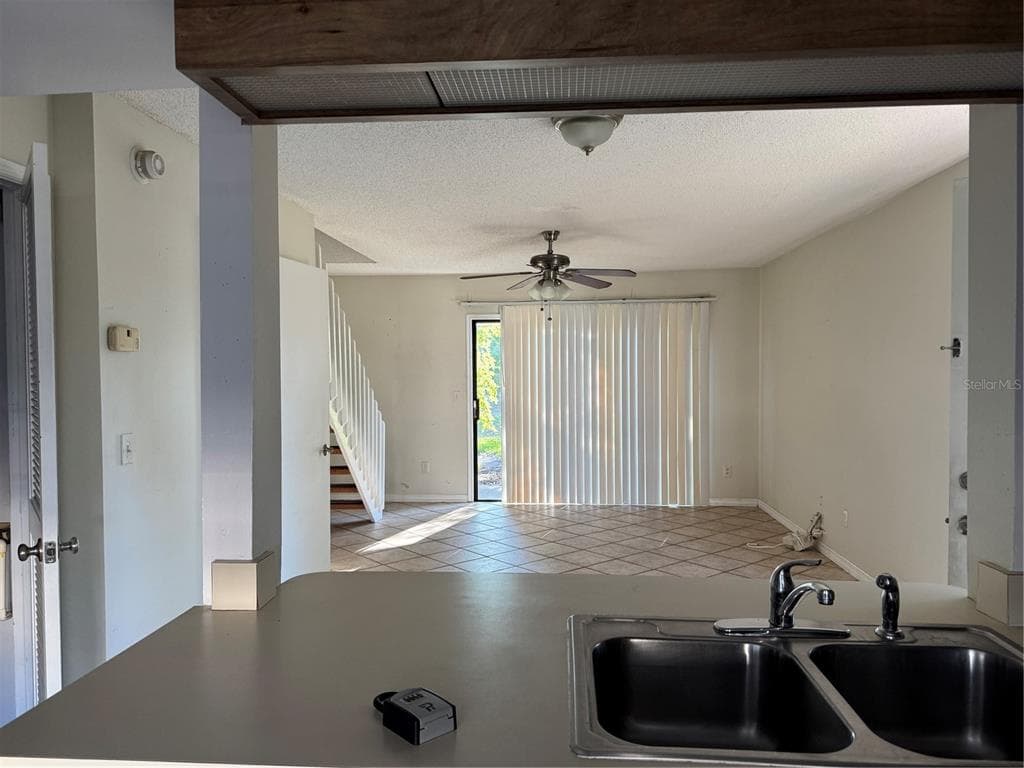 16573 BRIGADOON DRIVE, TAMPA, FL 33618 — zdjęcie 2