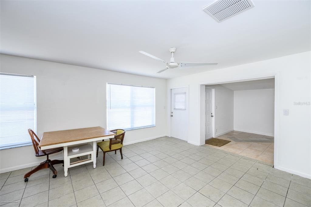 510 SHARON CIRCLE, PORT CHARLOTTE, FL 33952 — zdjęcie 5
