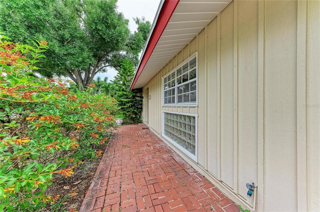 1827 ALTA VISTA STREET, SARASOTA, FL 34236 — zdjęcie 5