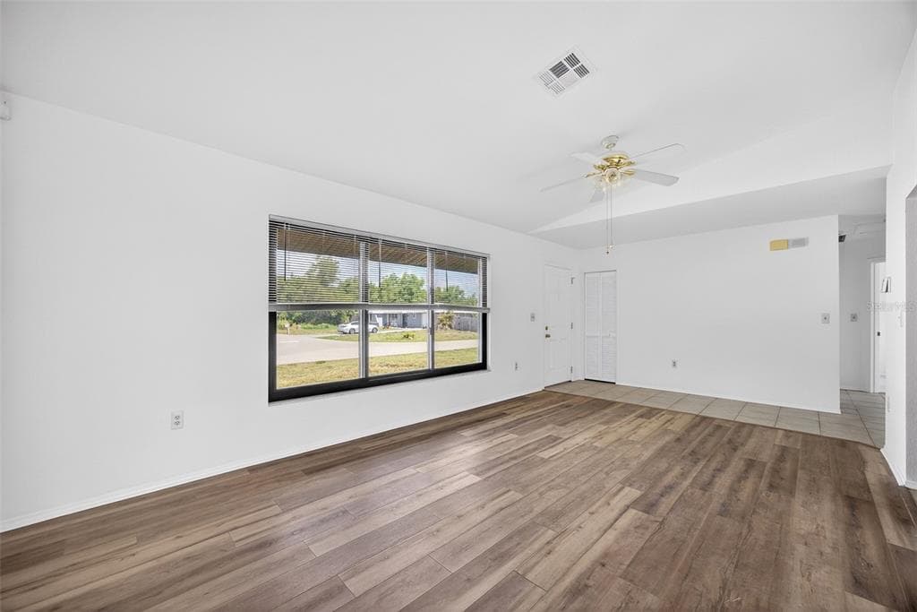 141 AVENS STREET, PORT CHARLOTTE, FL 33948 — zdjęcie 4