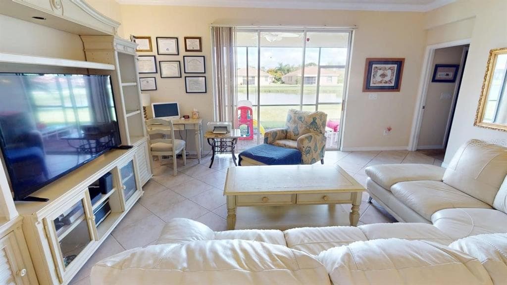 2571 LAURENTINA LANE, CAPE CORAL, FL 33909 — zdjęcie 4