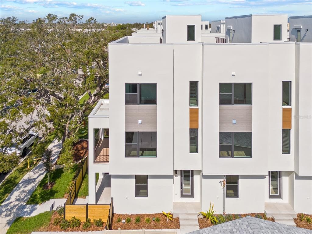 301 15TH STREET N, ST PETERSBURG, FL 33705