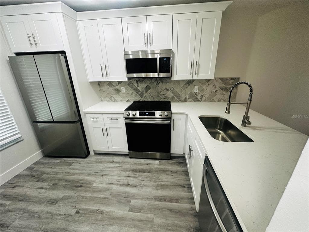 3005 WAINWRIGHT COURT, NEW PORT RICHEY, FL 34655 — zdjęcie 2