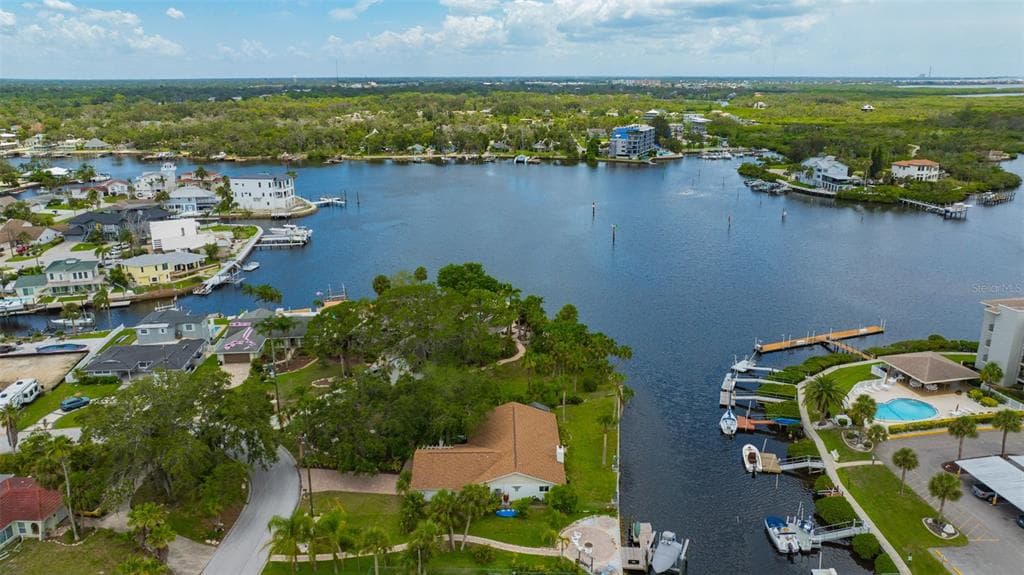8143 CHANNEL DRIVE, PORT RICHEY, FL 34668 — zdjęcie 3