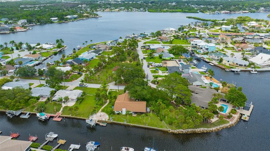 8143 CHANNEL DRIVE, PORT RICHEY, FL 34668 — zdjęcie 5