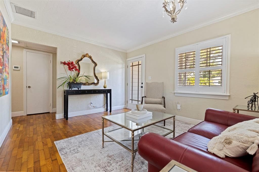 1010 43RD AVENUE N, ST PETERSBURG, FL 33703 — zdjęcie 4