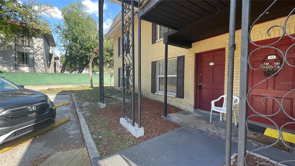2800 E 113TH AVENUE # B2113, TAMPA, FL 33612