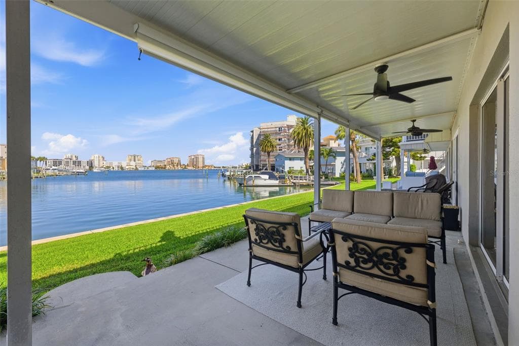 400 LARBOARD WAY # 105, CLEARWATER BEACH, FL 33767