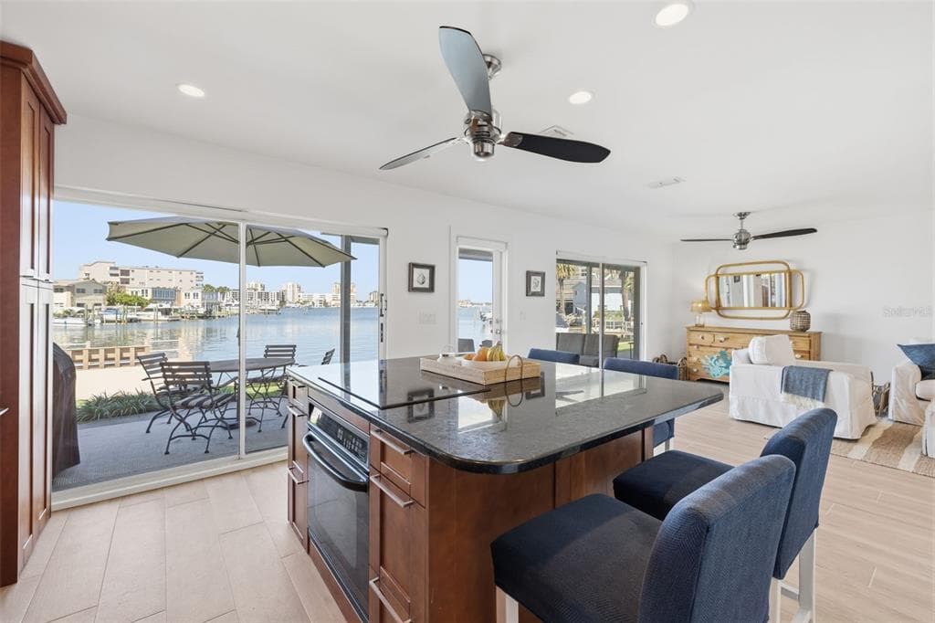 400 LARBOARD WAY # 105, CLEARWATER BEACH, FL 33767 — zdjęcie 4