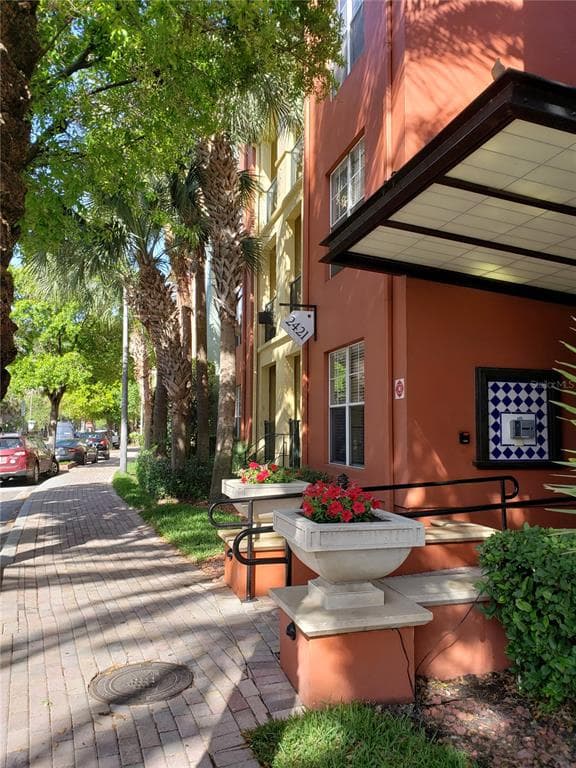 402 S ARMENIA AVENUE # 114, TAMPA, FL 33609
