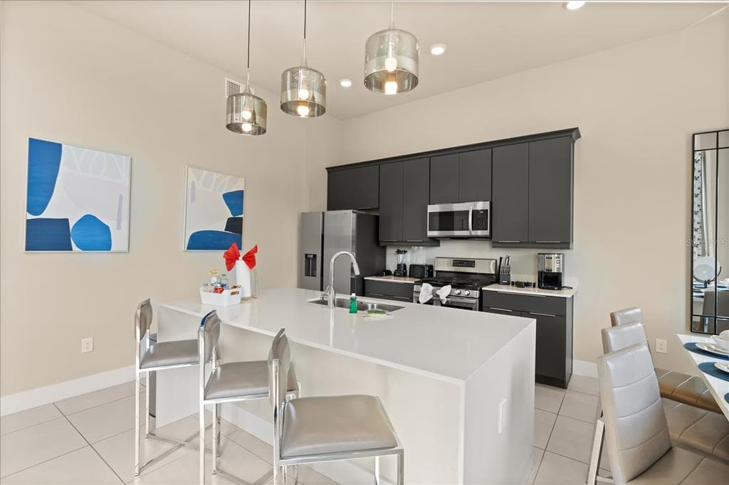 7770 SANDY RIDGE DRIVE # 218 BLDG 28 With Elevator, KISSIMMEE, FL 34747 — zdjęcie 4