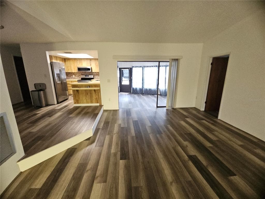 11557 124TH TERRACE, LARGO, FL 33778 — zdjęcie 3