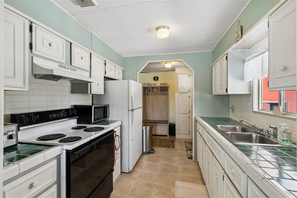 14289 MIDFIELD STREET, BROOKSVILLE, FL 34613 — zdjęcie 5
