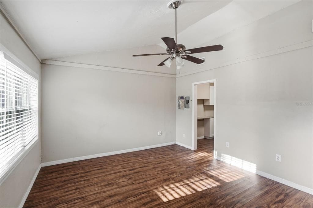303 JOSEPHINE AVENUE, FRUITLAND PARK, FL 34731 — zdjęcie 4