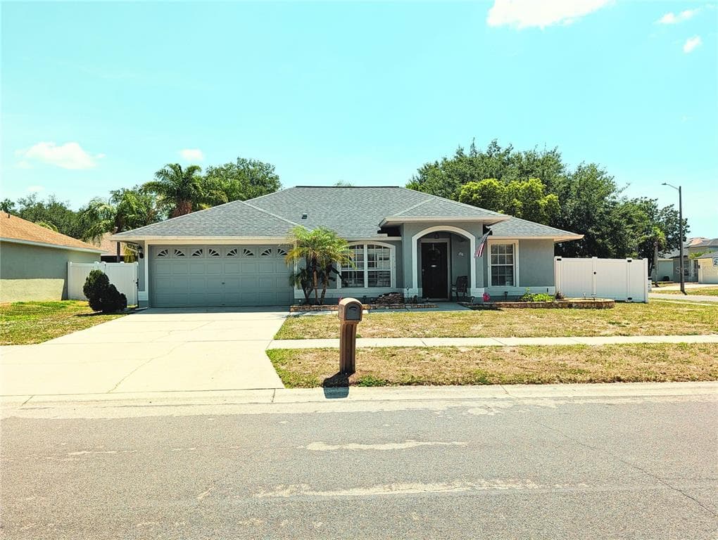 5410 LINDBURG STREET, RIVERVIEW, FL 33578 — zdjęcie 2