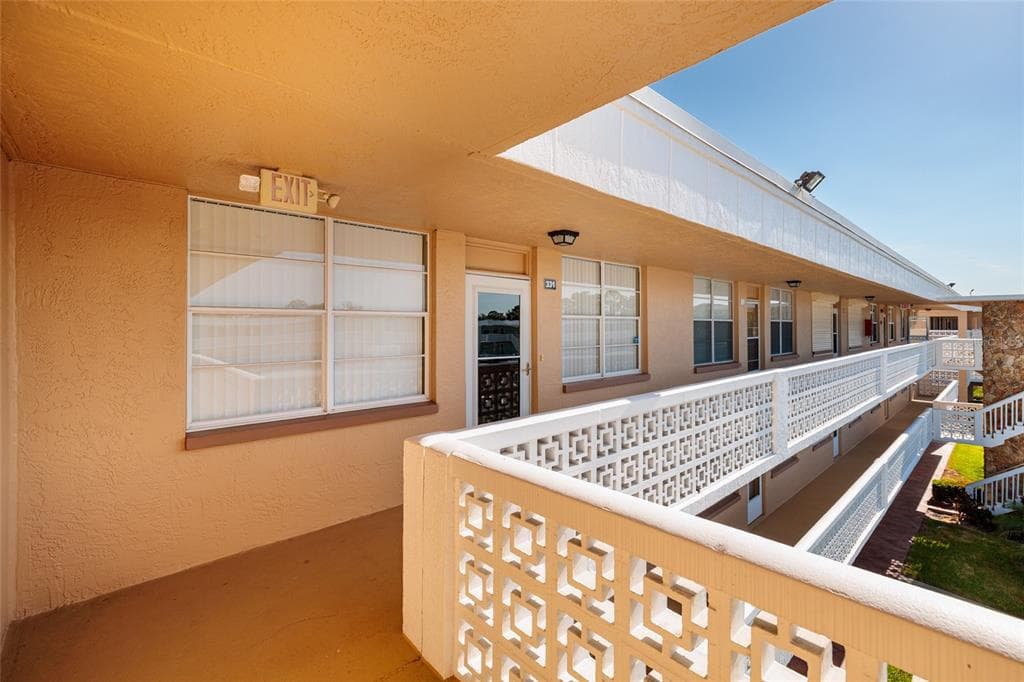 4915 BAY STREET NE # 331, ST PETERSBURG, FL 33703 — zdjęcie 2