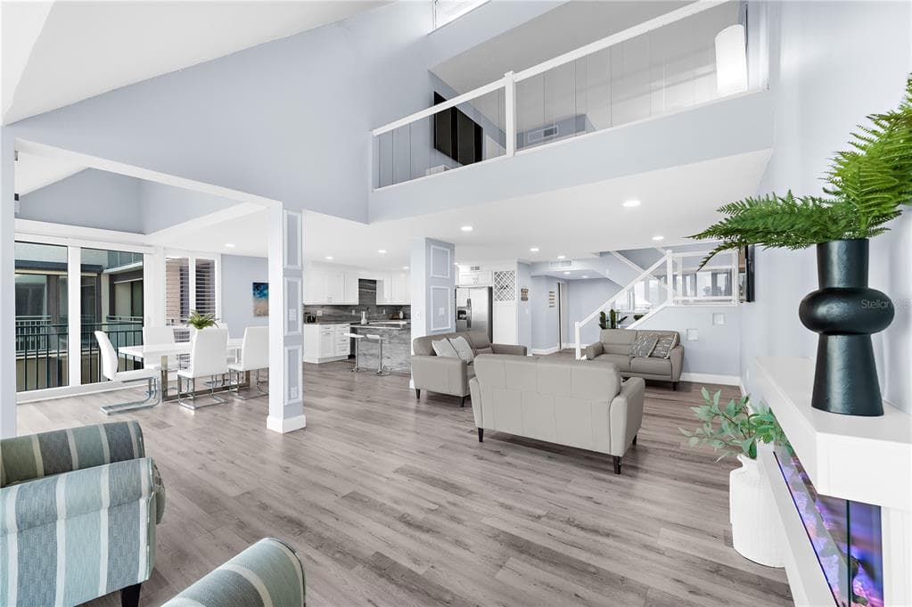 1380 GULF BOULEVARD # PH 5, CLEARWATER BEACH, FL 33767 — zdjęcie 4