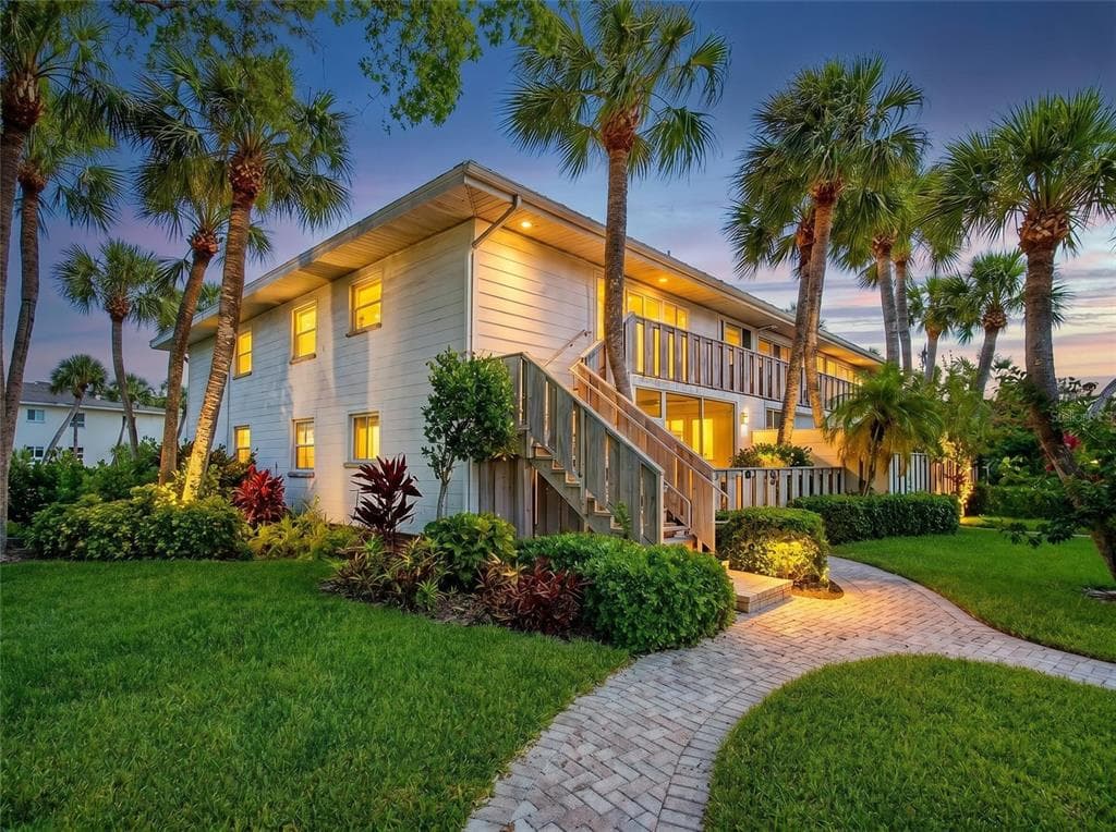 6700 GULF OF MEXICO DRIVE # 143, LONGBOAT KEY, FL 34228