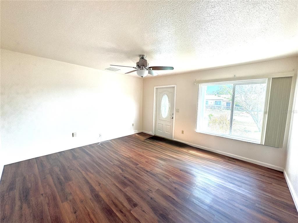 6752 DENNISON AVENUE, NORTH PORT, FL 34287 — zdjęcie 5