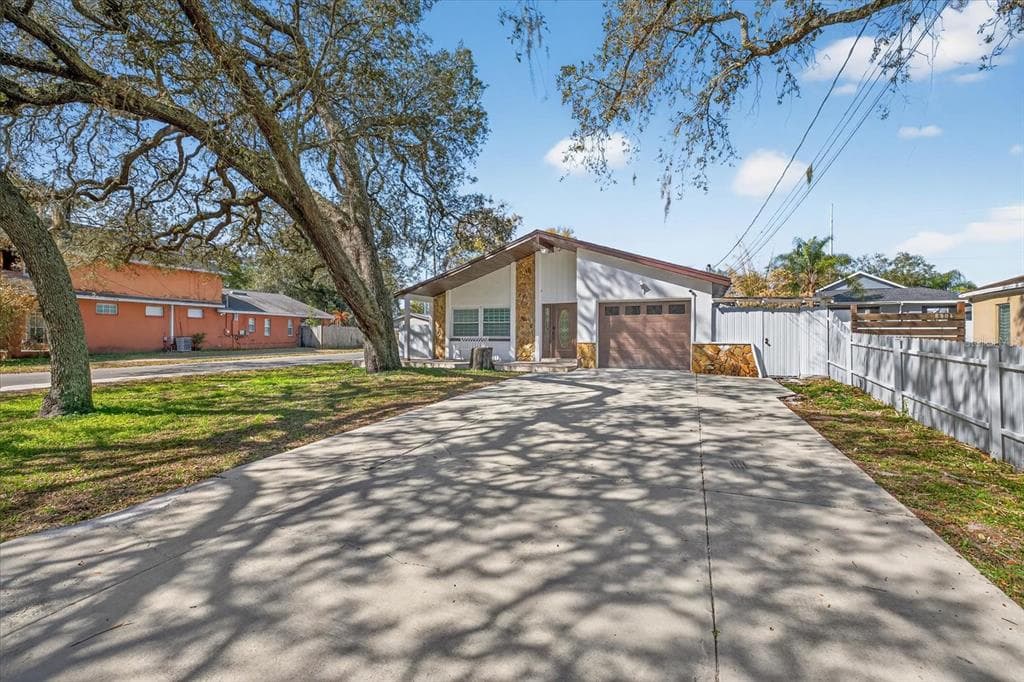 8902 N HAMNER AVENUE, TAMPA, FL 33604 — zdjęcie 5