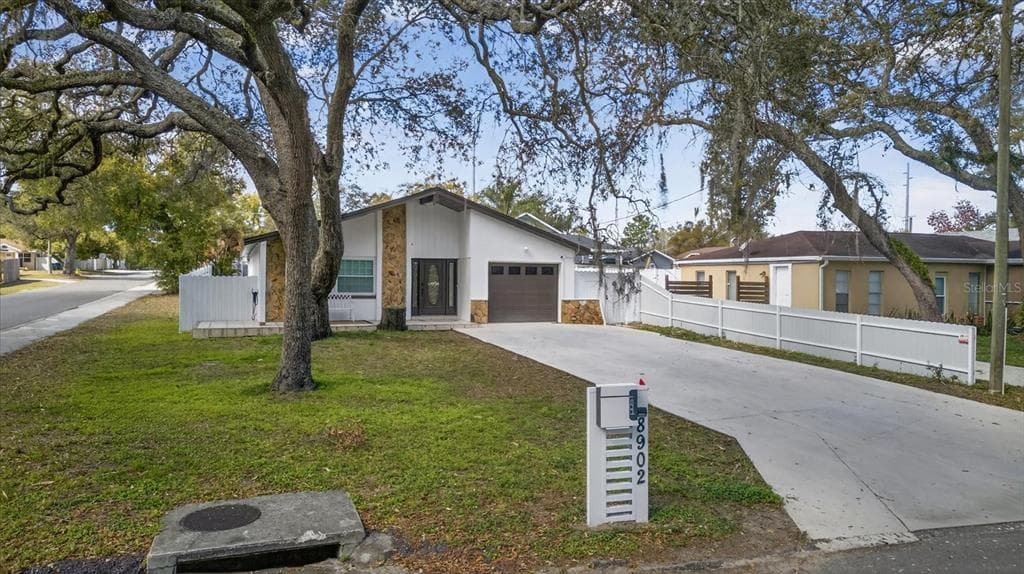 8902 N HAMNER AVENUE, TAMPA, FL 33604 — zdjęcie 4