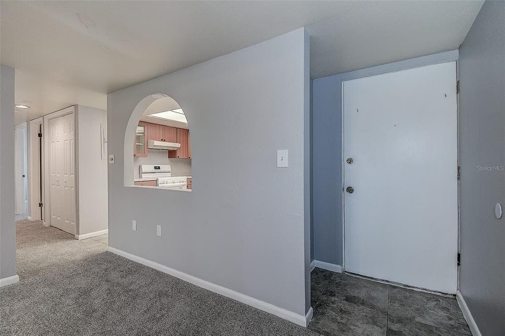 860 S VILLAGE DRIVE N # 106, ST PETERSBURG, FL 33716 — zdjęcie 3