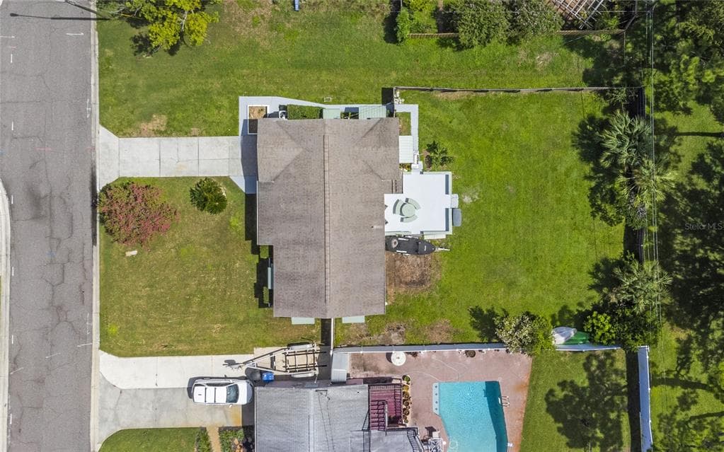 1717 OXFORD STREET N, ST PETERSBURG, FL 33710 — zdjęcie 4