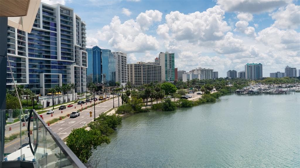 688 GOLDEN GATE POINT # 302, SARASOTA, FL 34236 — zdjęcie 4